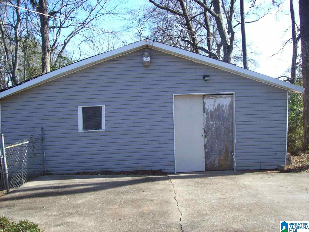 3209 19th Street Bessemer, AL 35023 - Photo 3 of 15