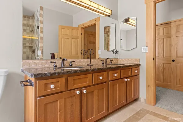 $920,000 | 39 Palisades Drive, Unit 210, Kirkwood, CA 95646