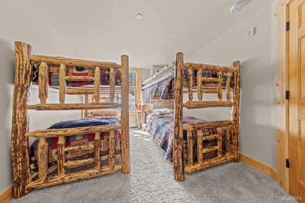 $920,000 | 39 Palisades Drive, Unit 210, Kirkwood, CA 95646