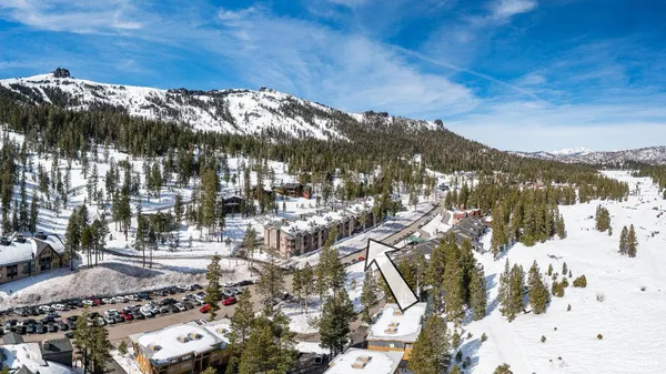 $920,000 | 39 Palisades Drive, Unit 210, Kirkwood, CA 95646