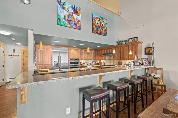 $920,000 | 39 Palisades Drive, Unit 210, Kirkwood, CA 95646