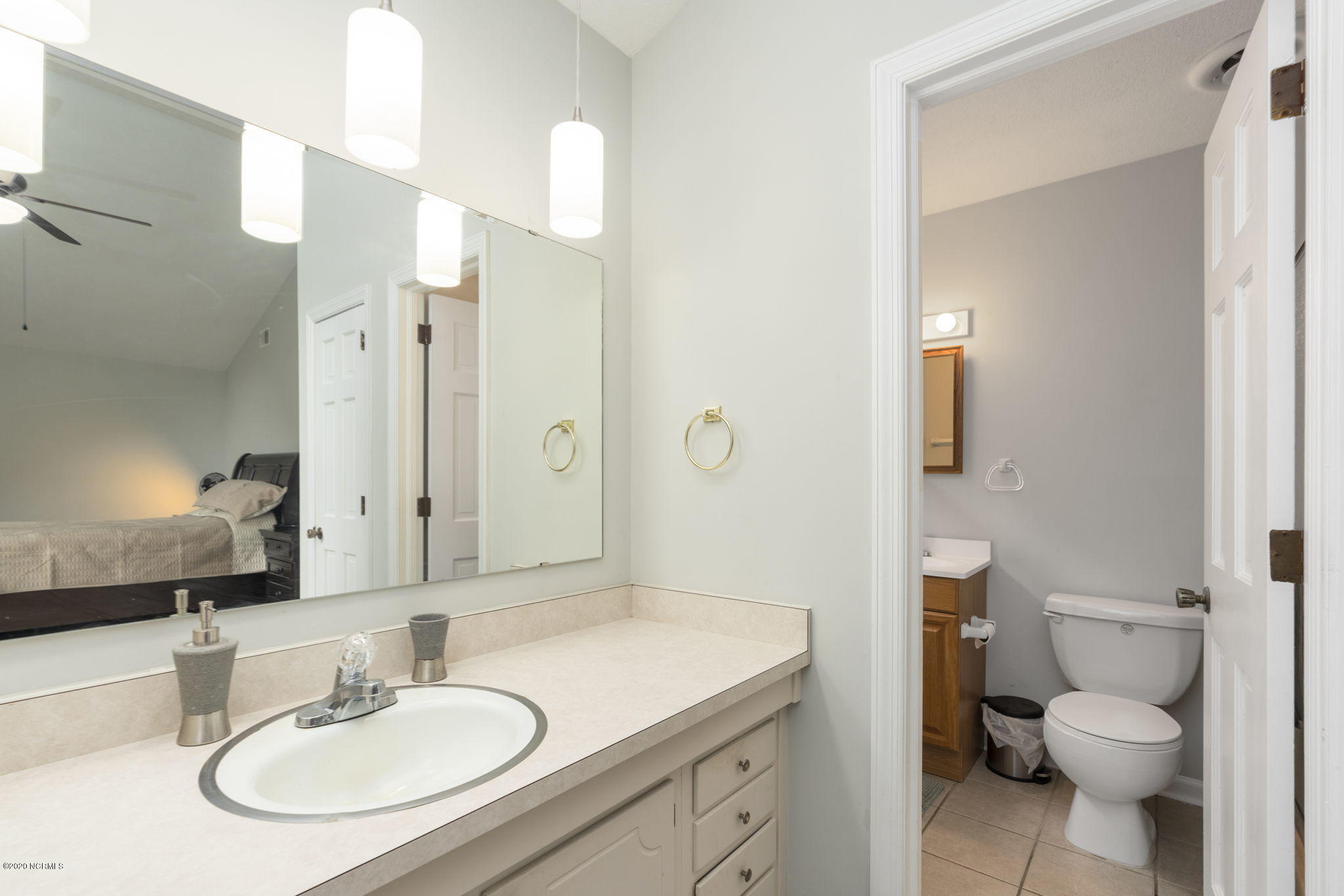 205 Dover Road Wilmington, NC 28409 - Photo 27 of 43 Master Bath