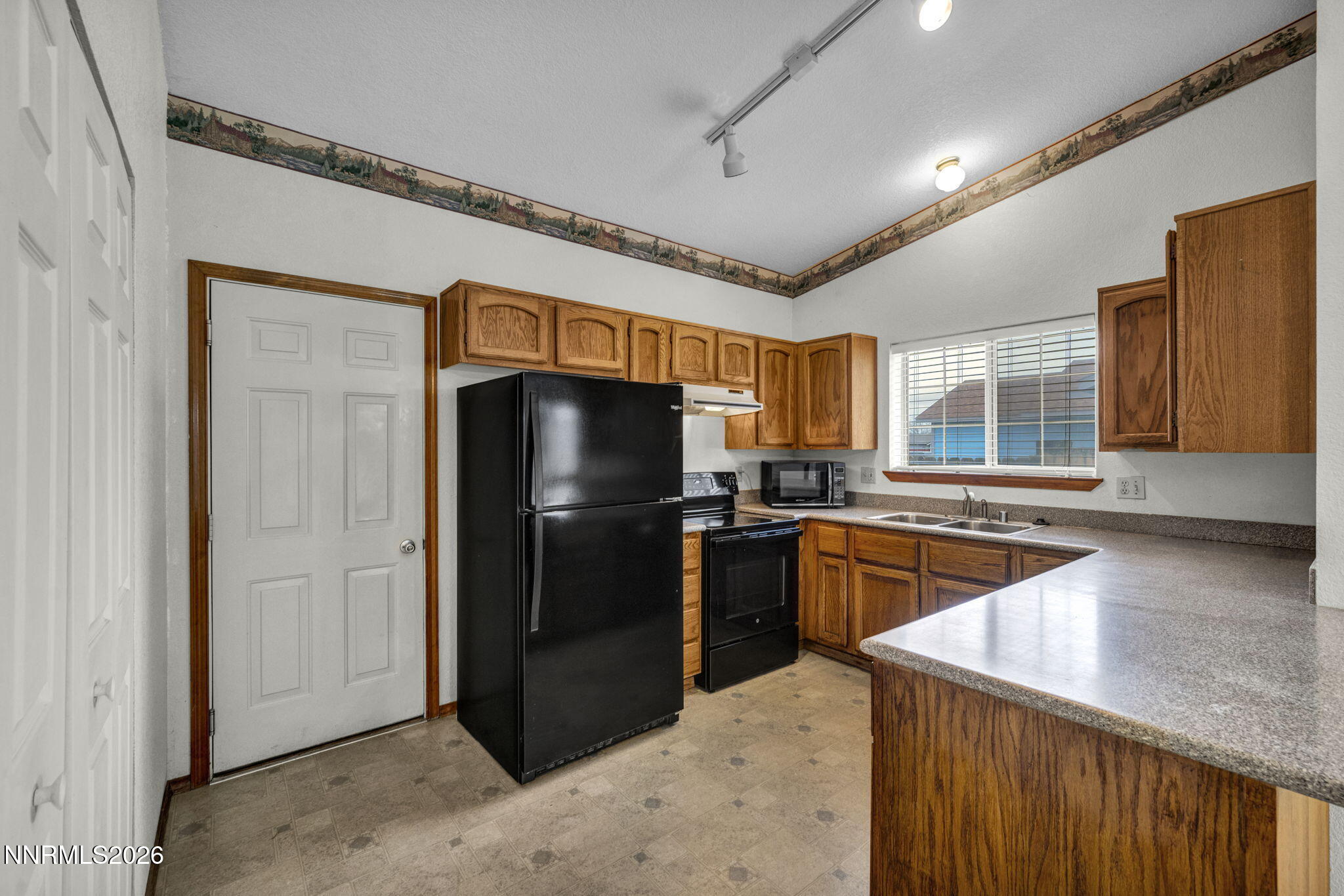 530 Michael Drive Fallon, NV 89406 - Photo 2 of 41 31-web-or-mls-530-michael-dr
