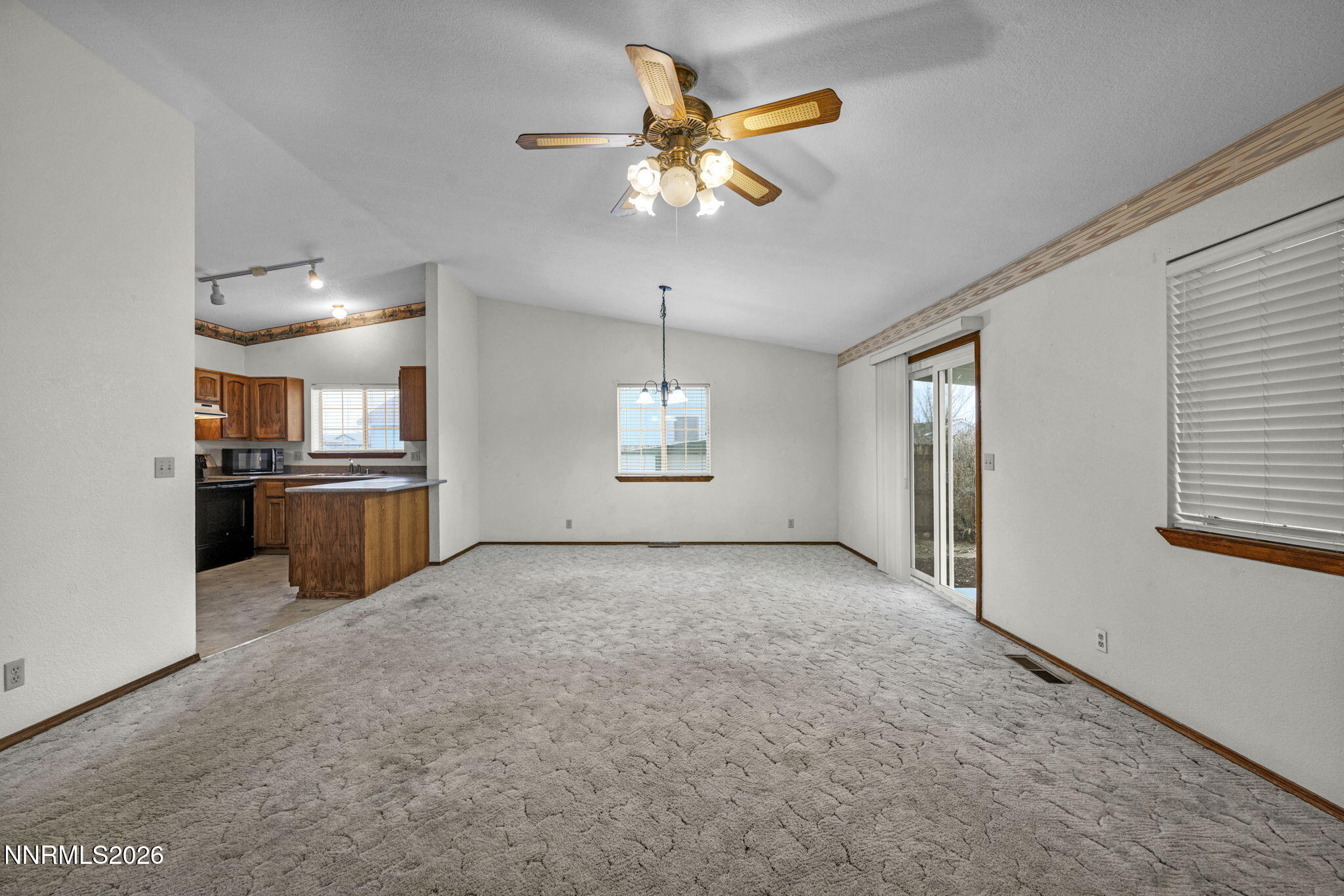 530 Michael Drive Fallon, NV 89406 - Photo 4 of 41 21-web-or-mls-530-michael-dr