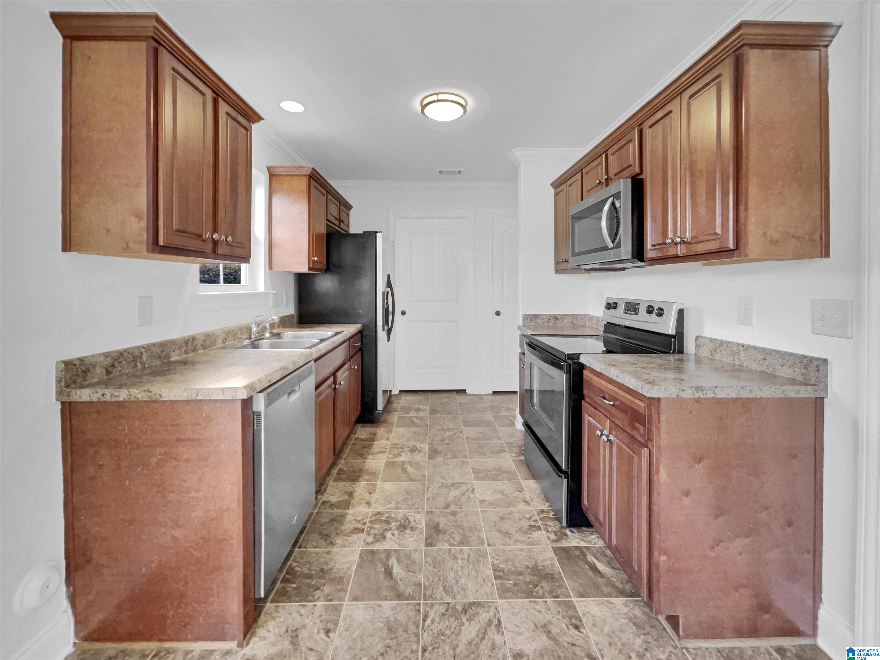 141 Falling Waters Lane Alabaster, AL 35114 - Photo 14 of 22