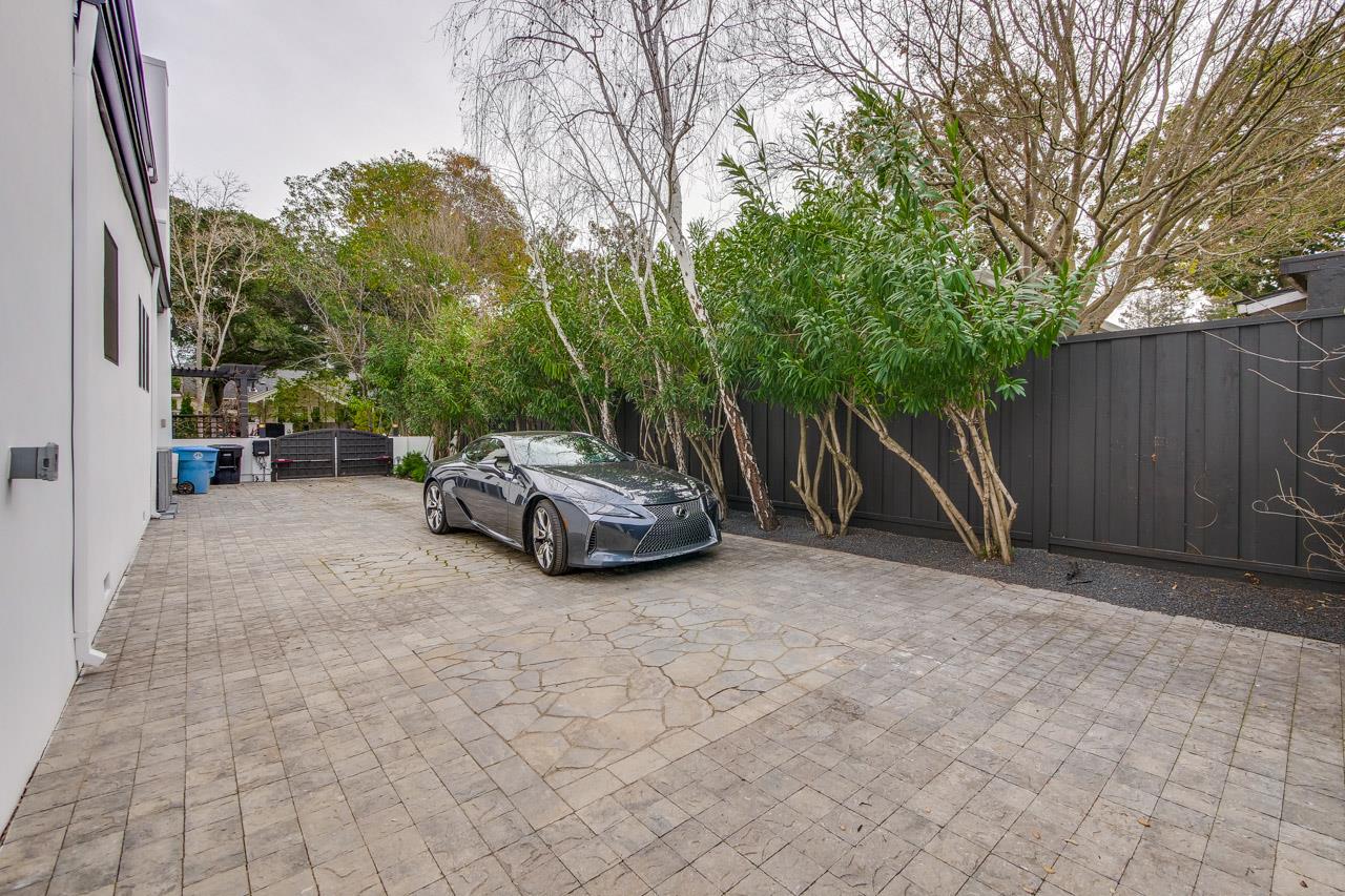 711 Addison Avenue Palo Alto, CA 94301 - Photo 39 of 44