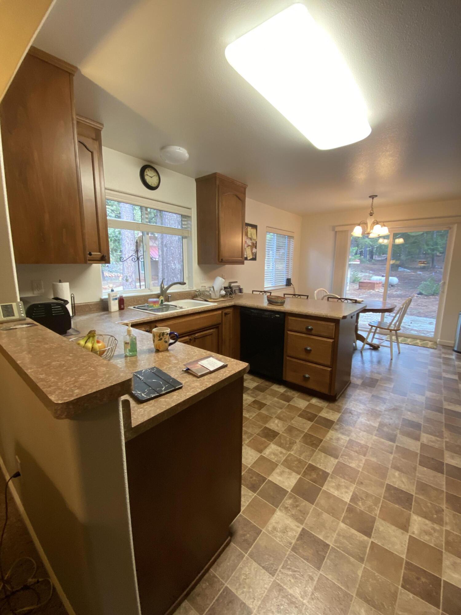 7517 Red Eagle Road Shingletown, CA 96088 - Photo 12 of 43 Kitchen