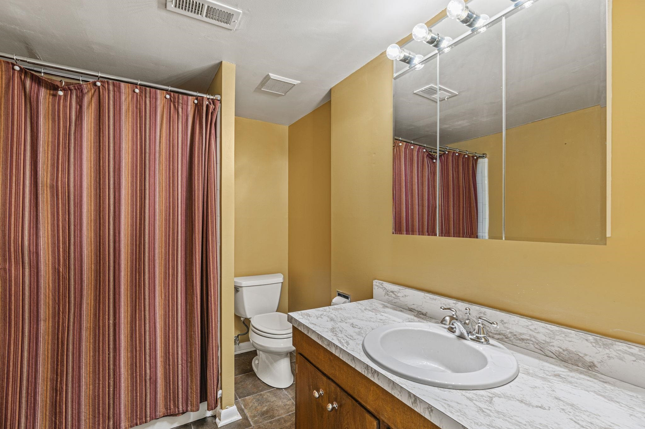 2104 Port Royal Road Raleigh, NC 27609 - Photo 27 of 37 Photo 27