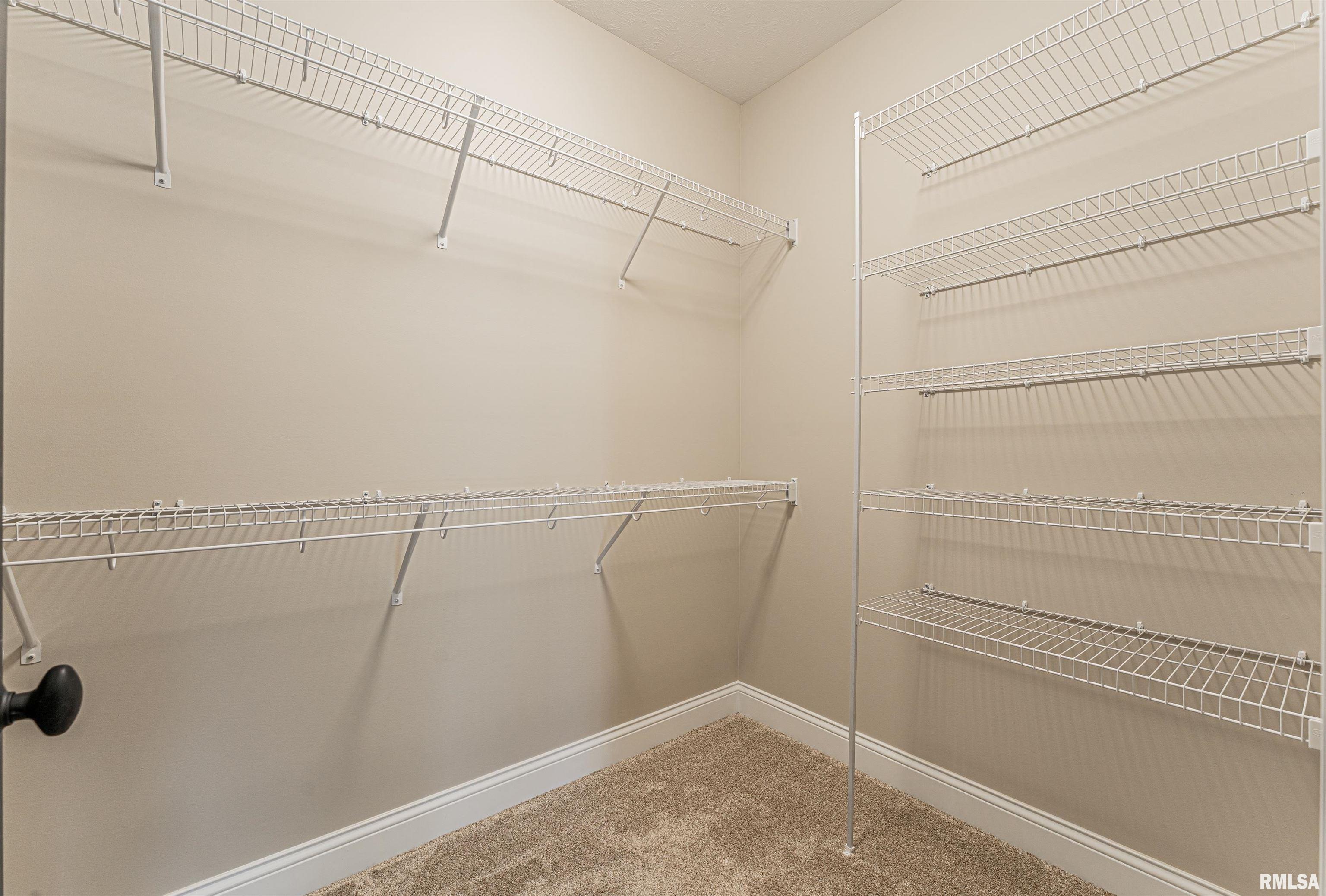 3300 Carnegie Drive Springfield, IL 62711 - Photo 26 of 38 Gallery Image 26