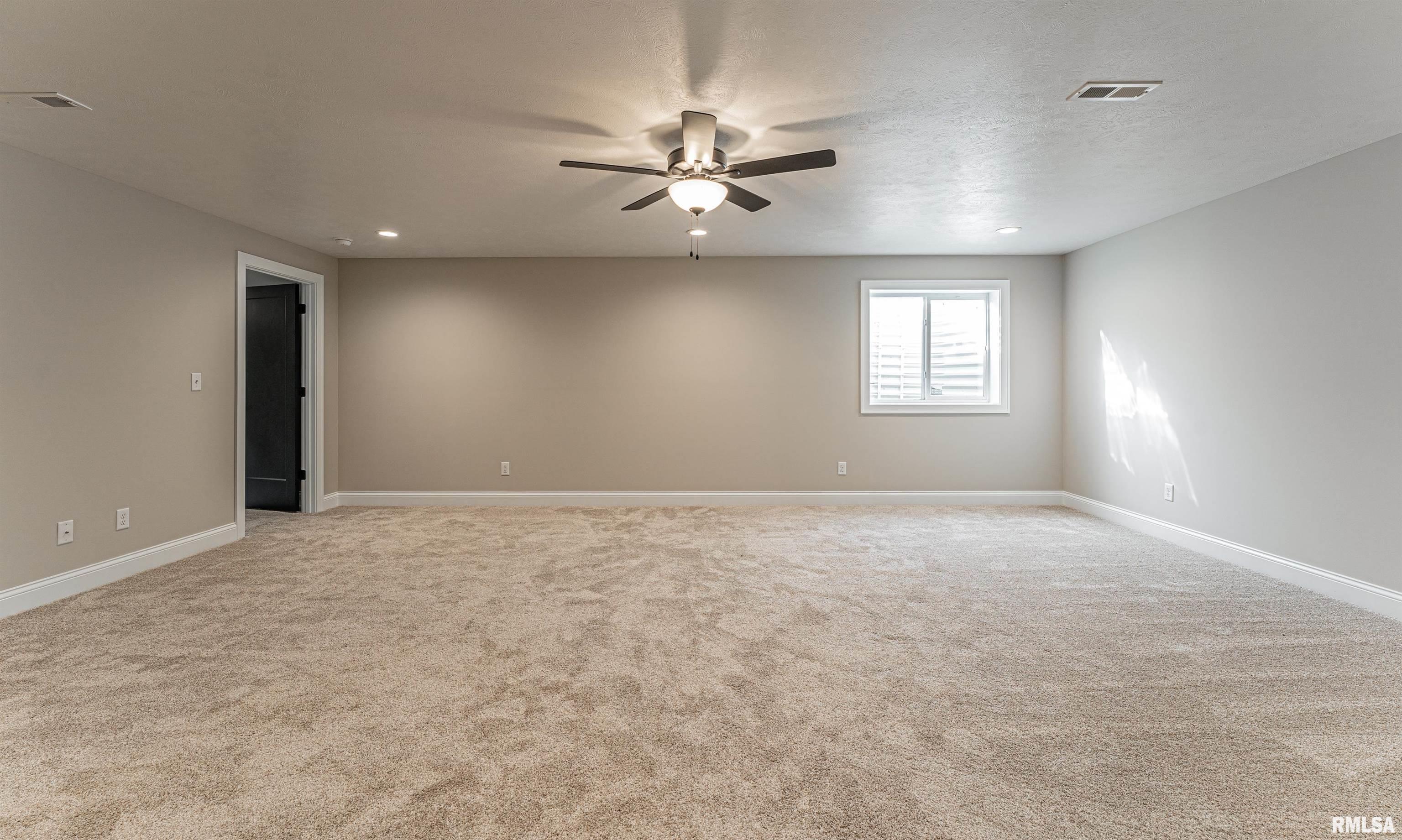 3300 Carnegie Drive Springfield, IL 62711 - Photo 27 of 38 Gallery Image 27