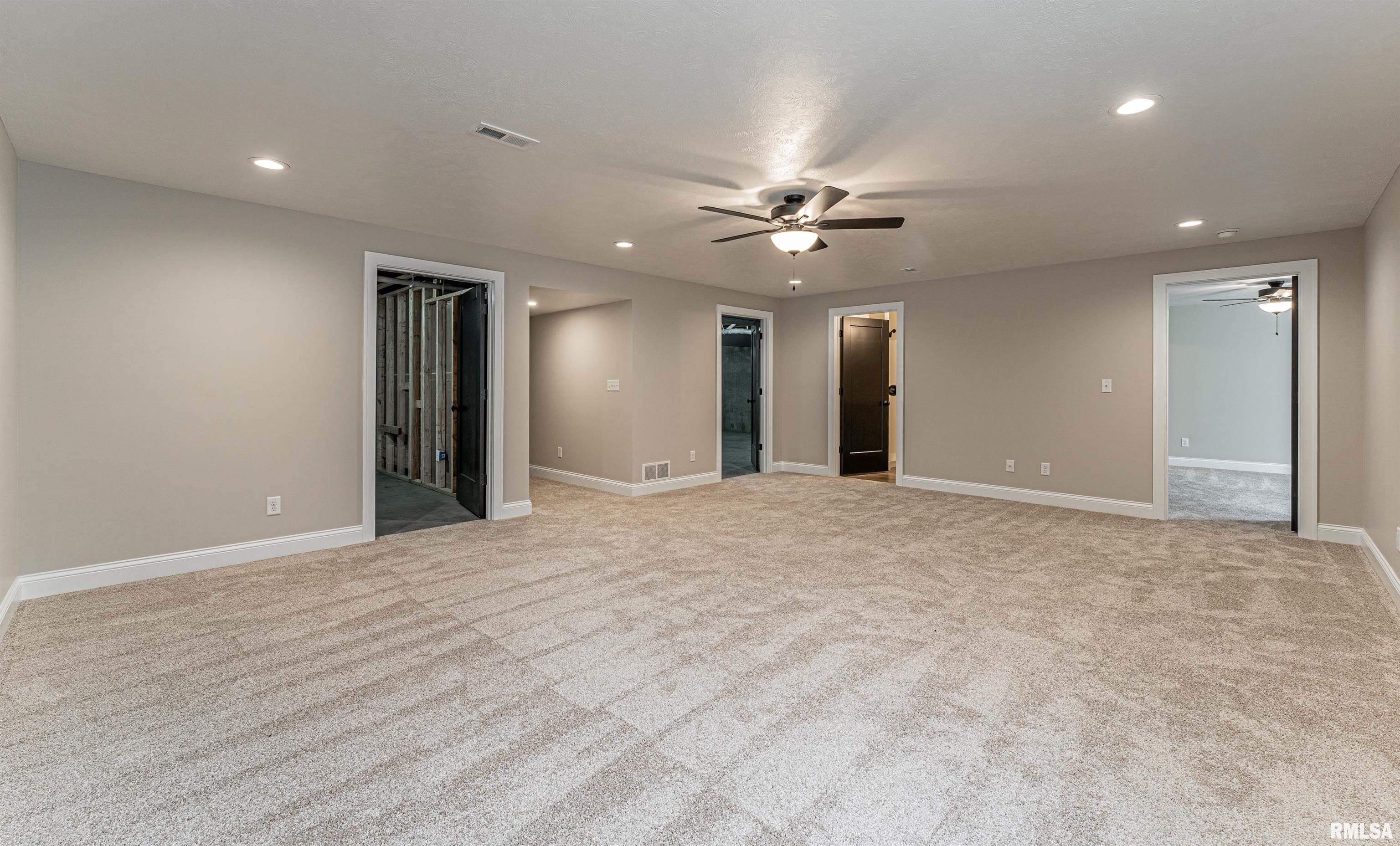 3300 Carnegie Drive Springfield, IL 62711 - Photo 28 of 38 Gallery Image 28