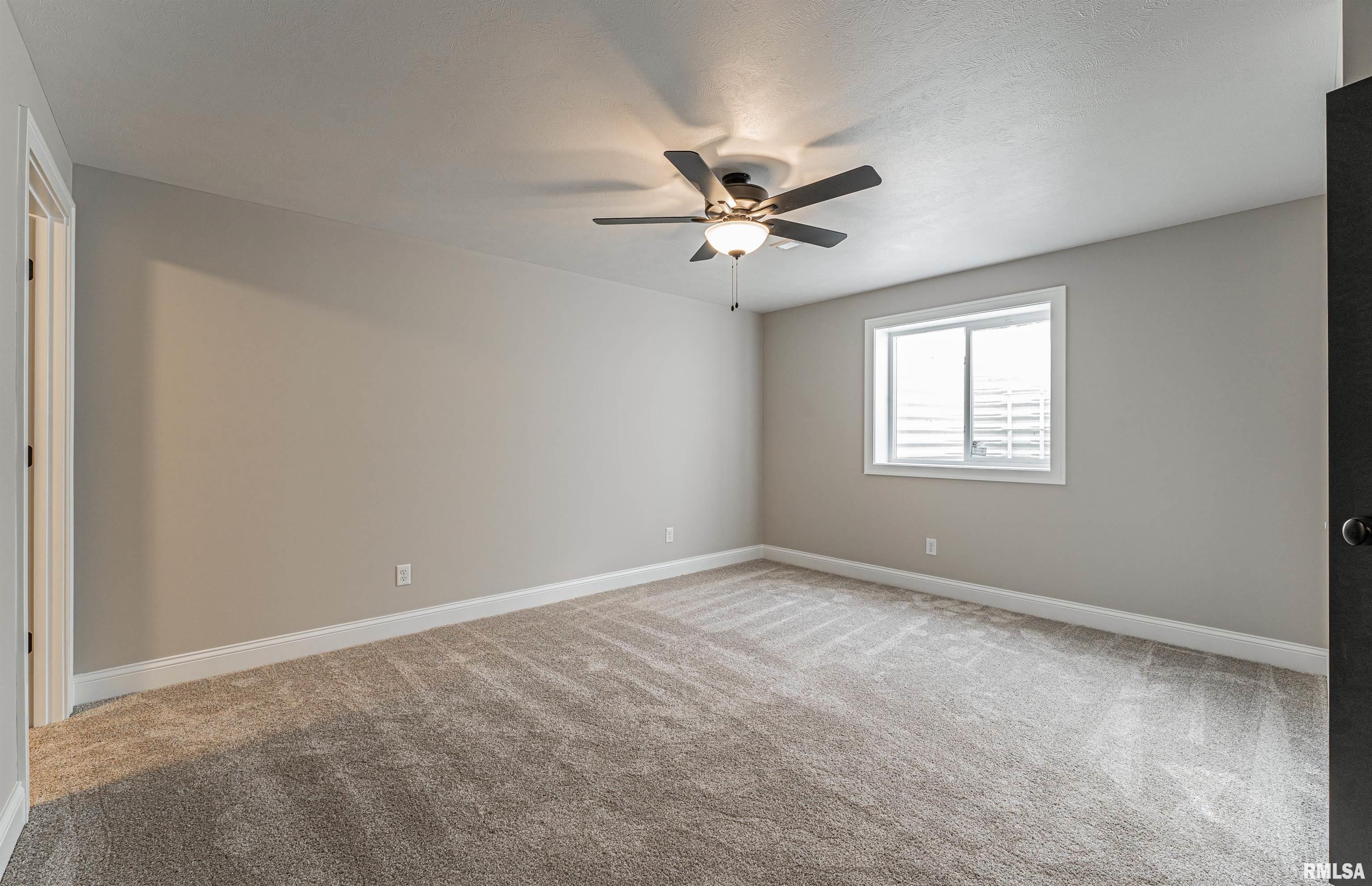 3300 Carnegie Drive Springfield, IL 62711 - Photo 29 of 38 Gallery Image 29