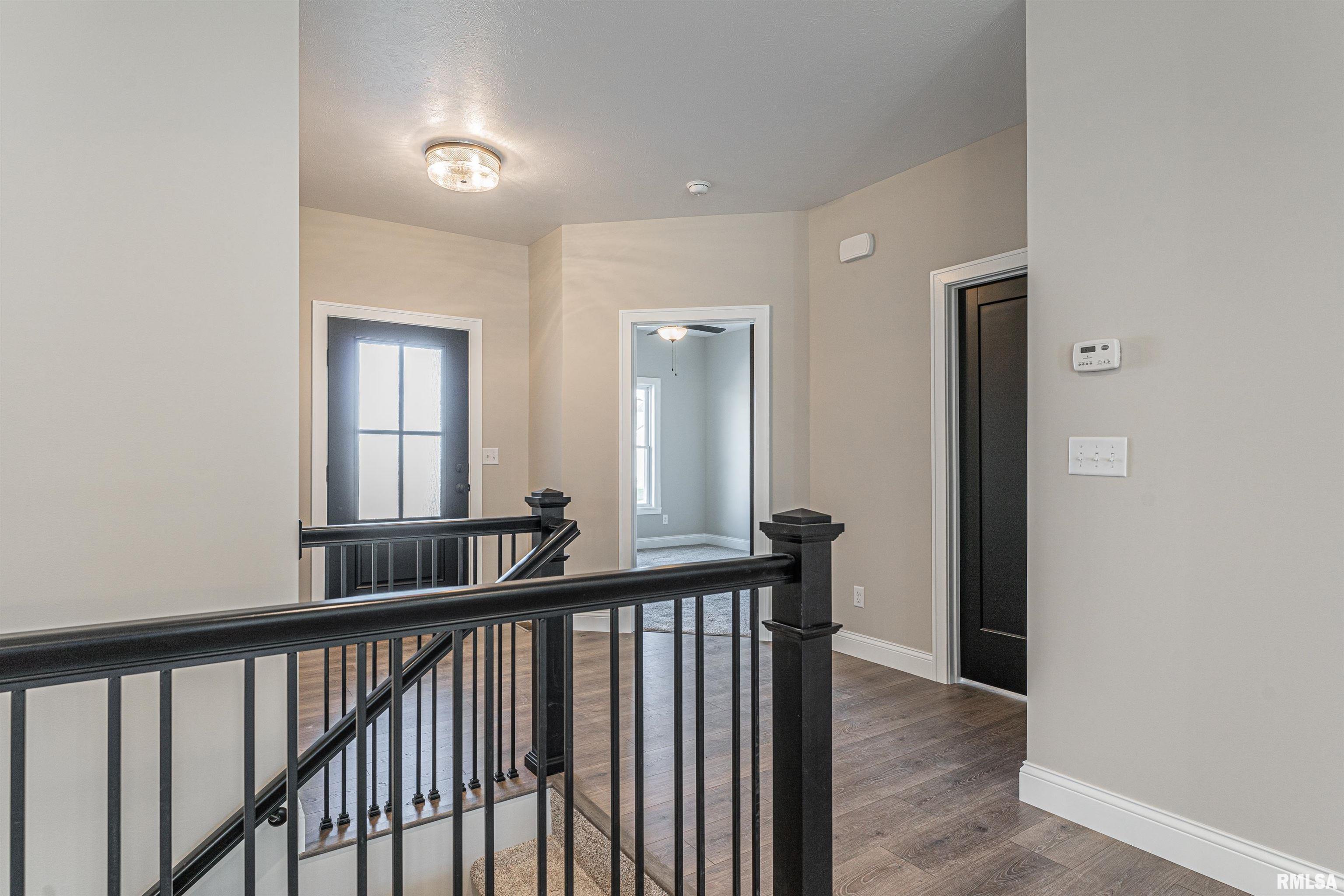 3300 Carnegie Drive Springfield, IL 62711 - Photo 5 of 38 Gallery Image 5