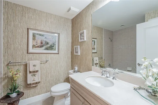 $589,000 | 5781 Cape Harbour Drive, Unit 707, Cape Coral, FL 33914