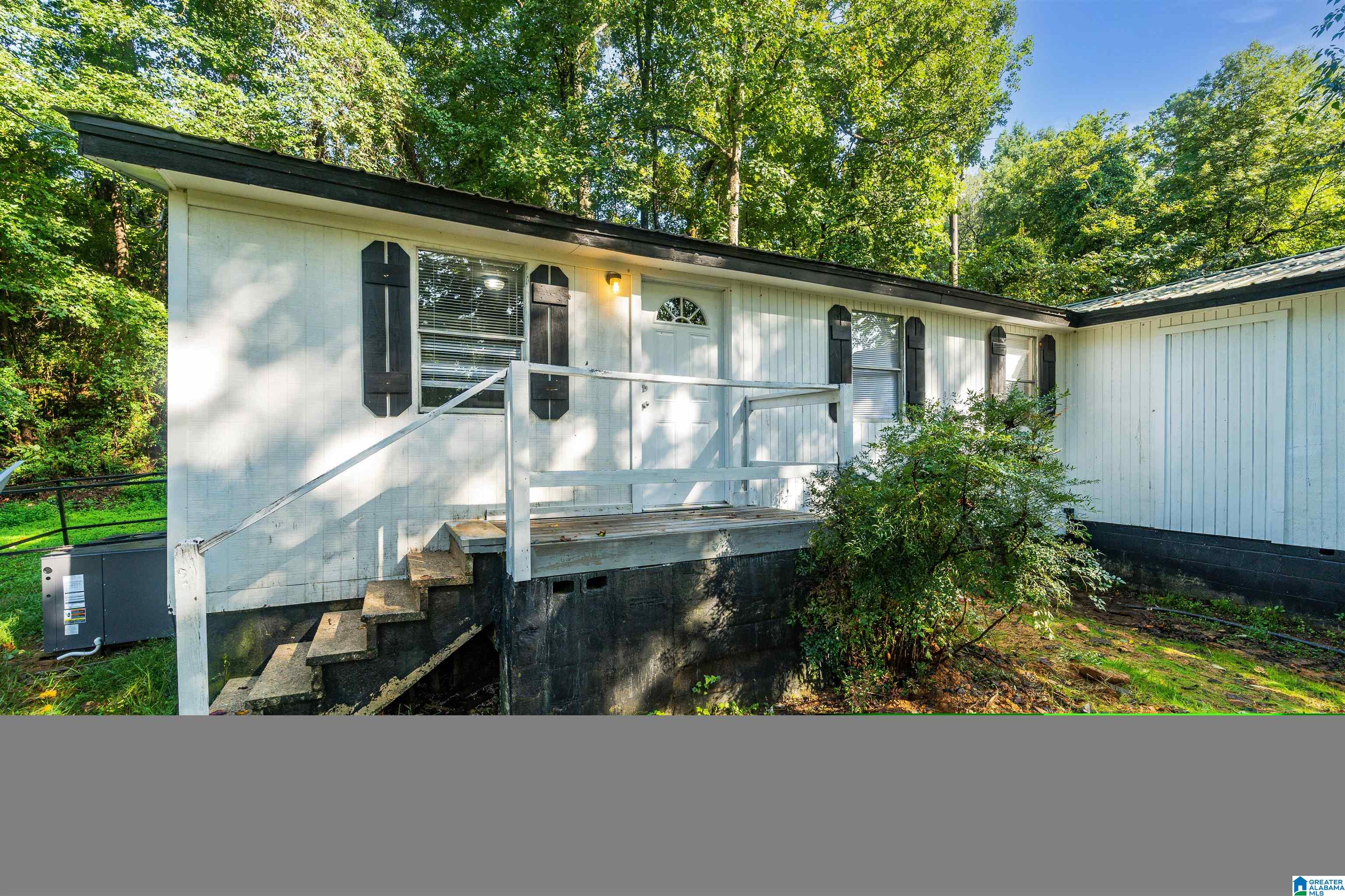 665 Hagbush Road Birmingham, AL 35210 - Photo 4 of 31