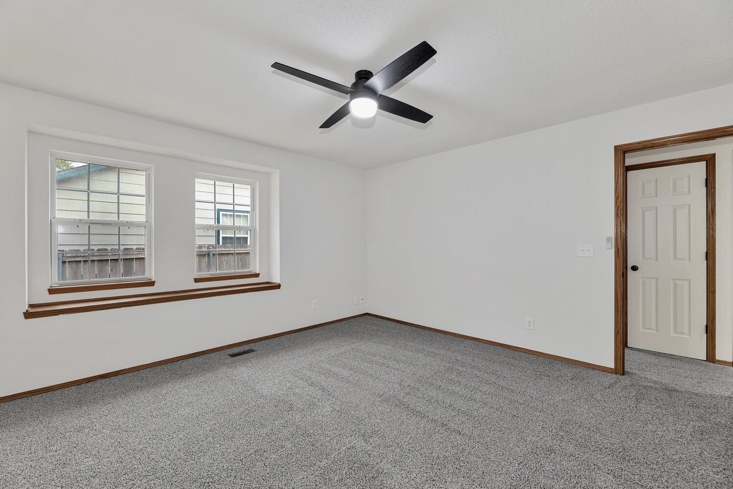 1808 South Shiloh Street Wichita, KS 67207 - Photo 13 of 30