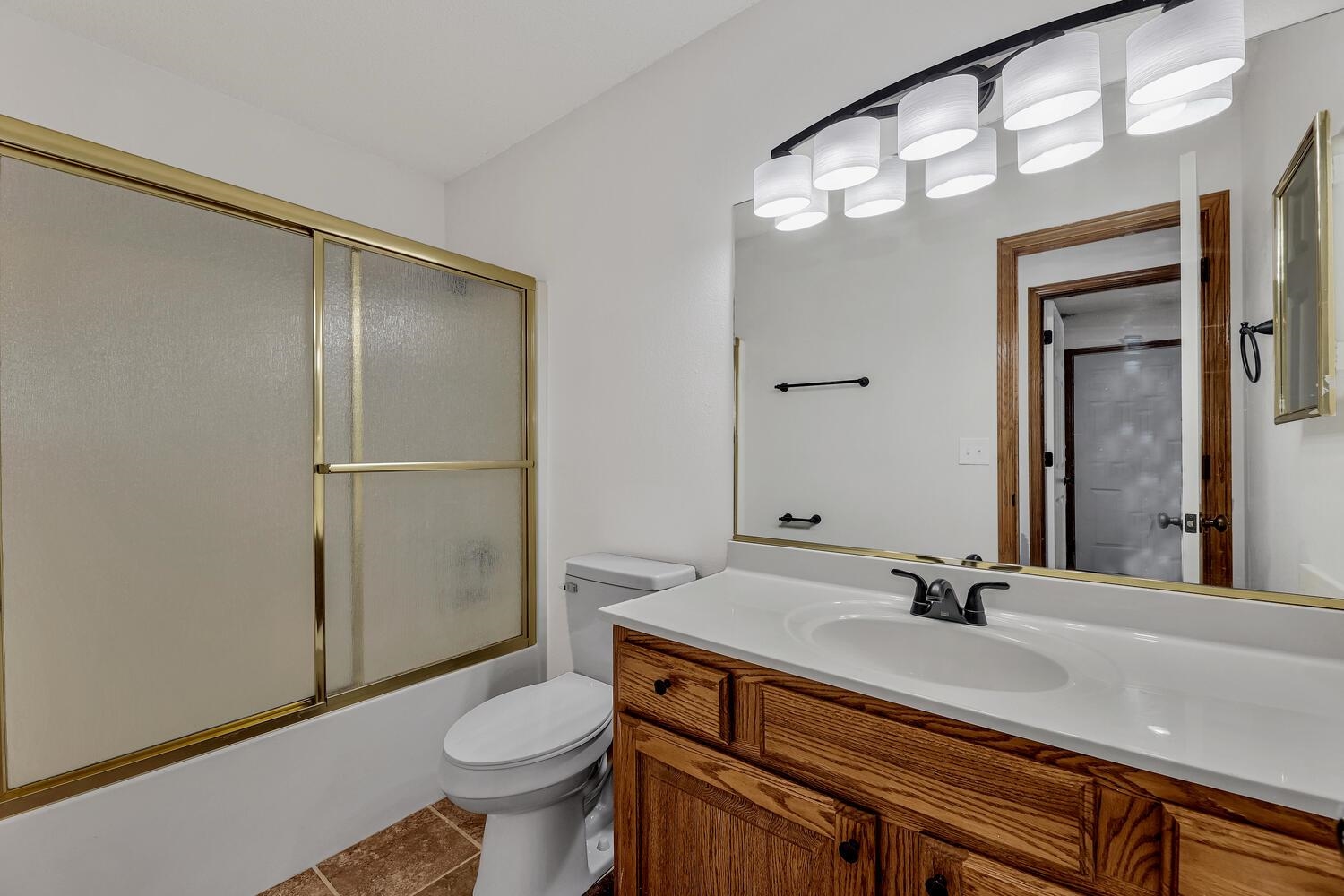 1808 South Shiloh Street Wichita, KS 67207 - Photo 18 of 30