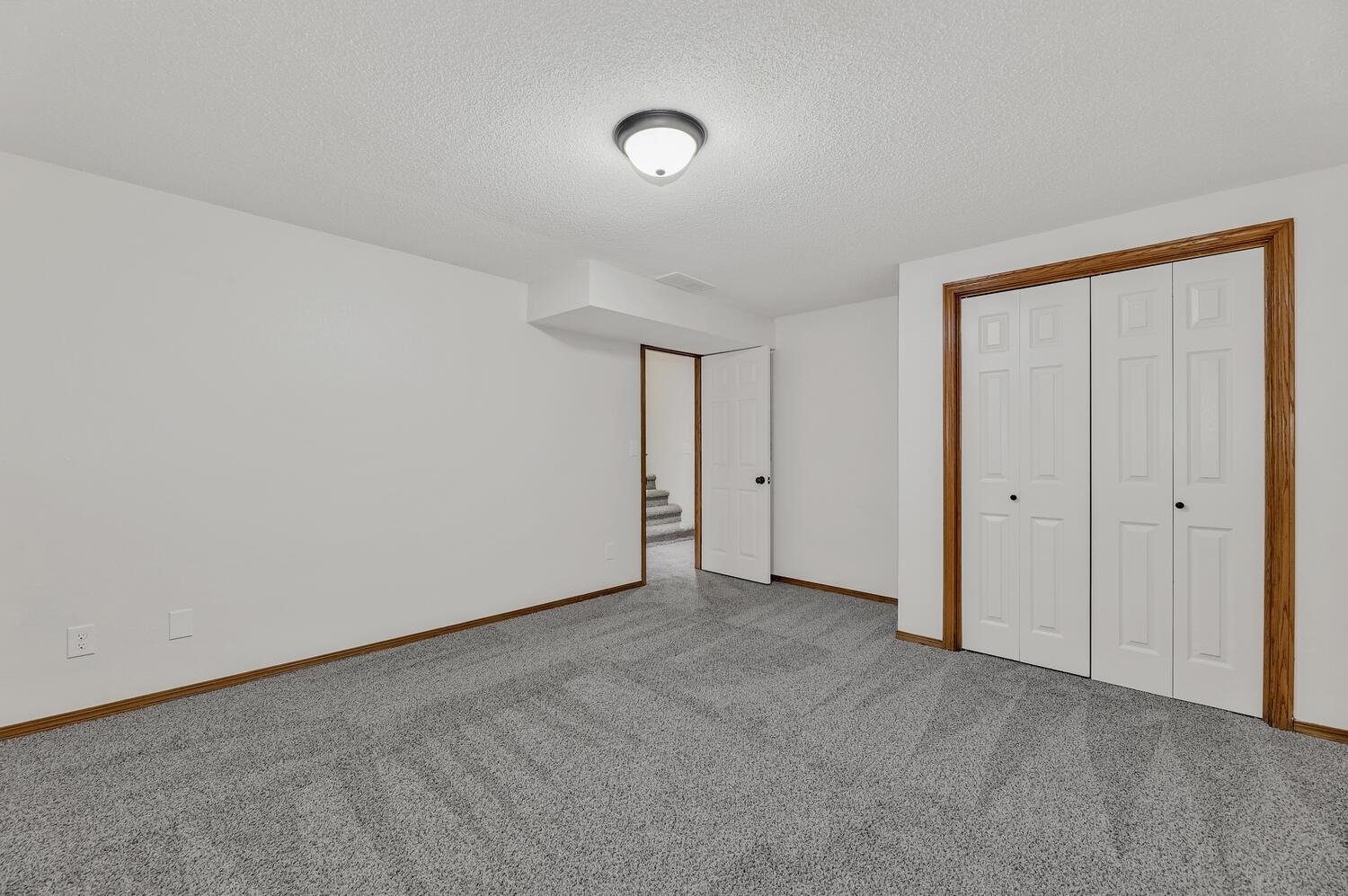 1808 South Shiloh Street Wichita, KS 67207 - Photo 23 of 30