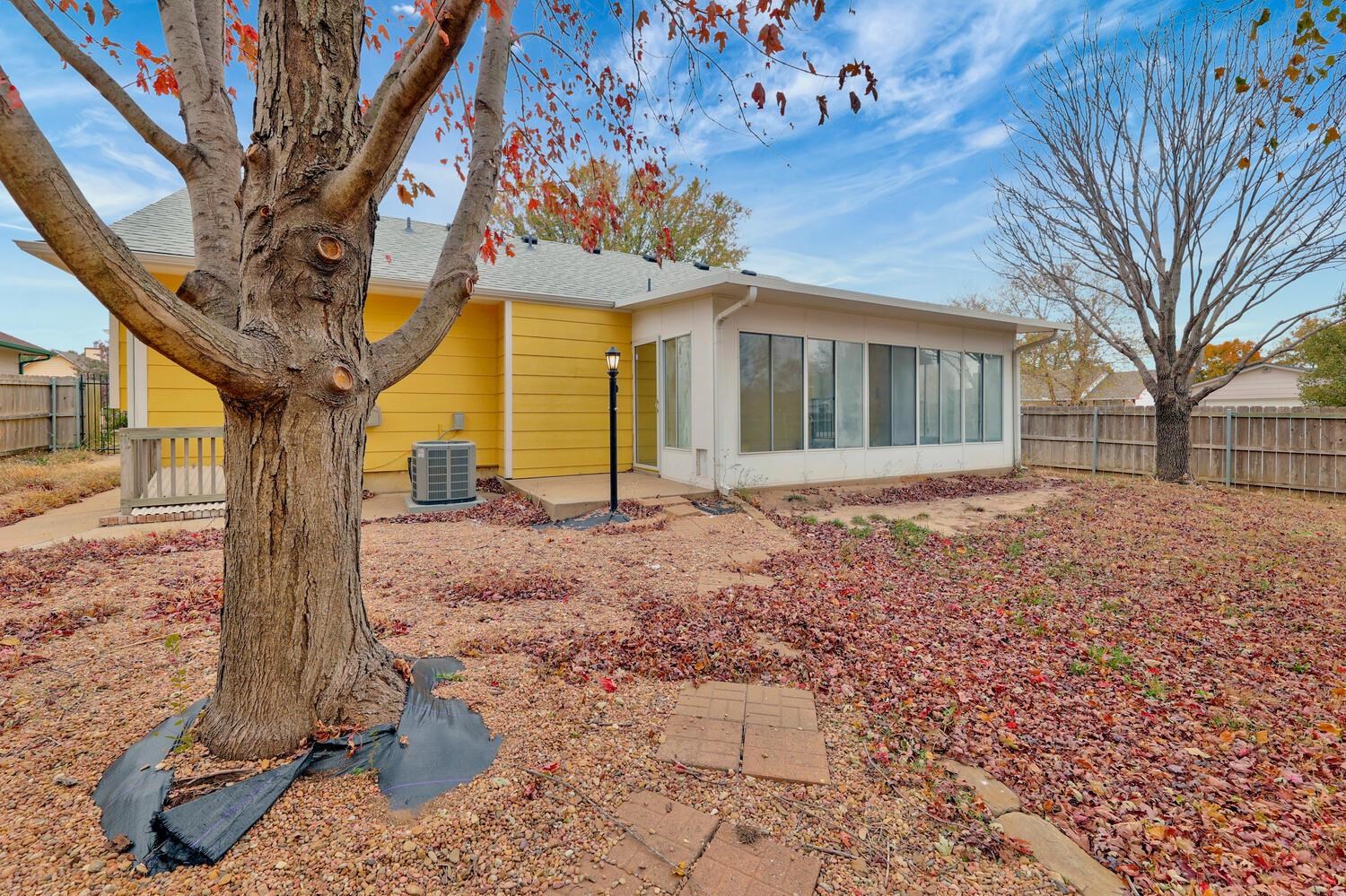 1808 South Shiloh Street Wichita, KS 67207 - Photo 28 of 30