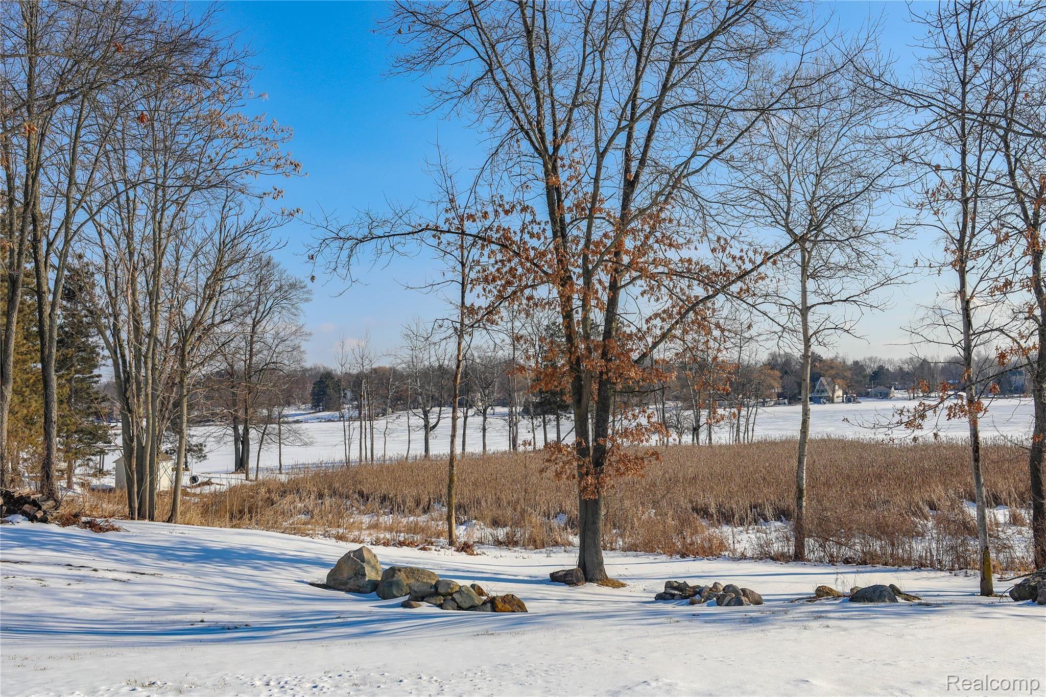 444 Circle Point Clarkston, MI 48348 - Photo 38 of 39 38.jpg