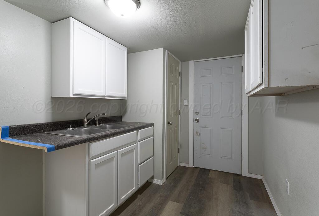 403 North Florida Street Amarillo, TX 79106 - Photo 4 of 18 Unit 1 Kitchen