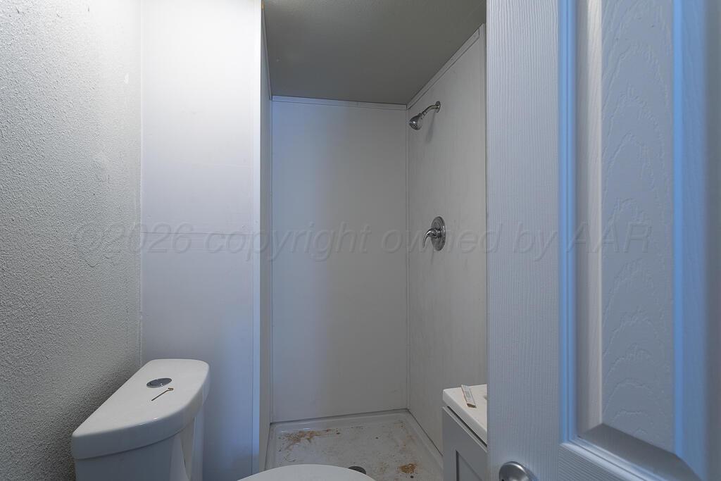 403 North Florida Street Amarillo, TX 79106 - Photo 8 of 18 Unit 1 Bathroom