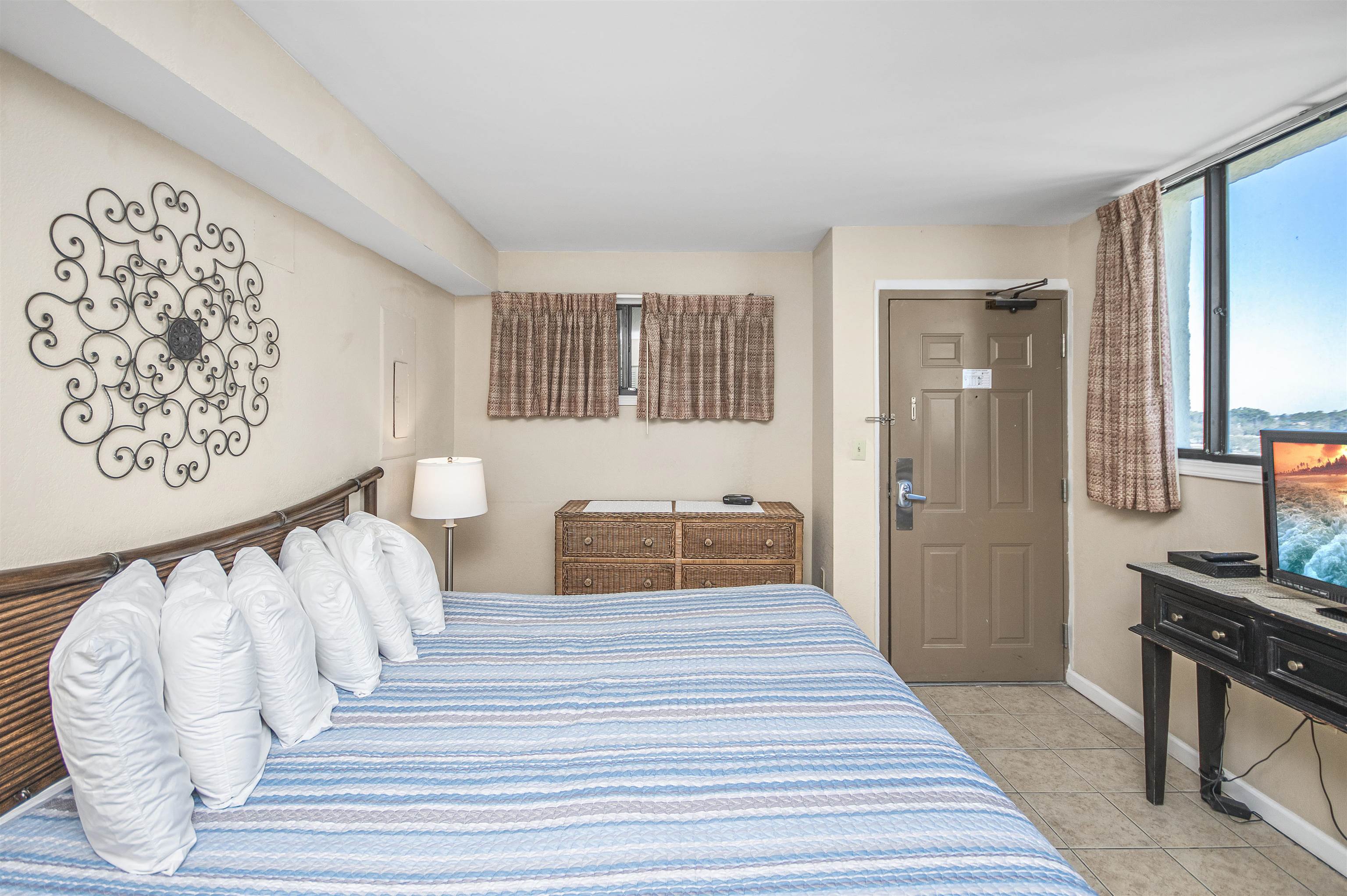 2310 North Ocean Boulevard, Unit 901 Myrtle Beach, SC 29577 - Photo 14 of 28