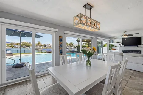 $1,999,000 | 4310 40th Street South, St. Petersburg, FL 33711