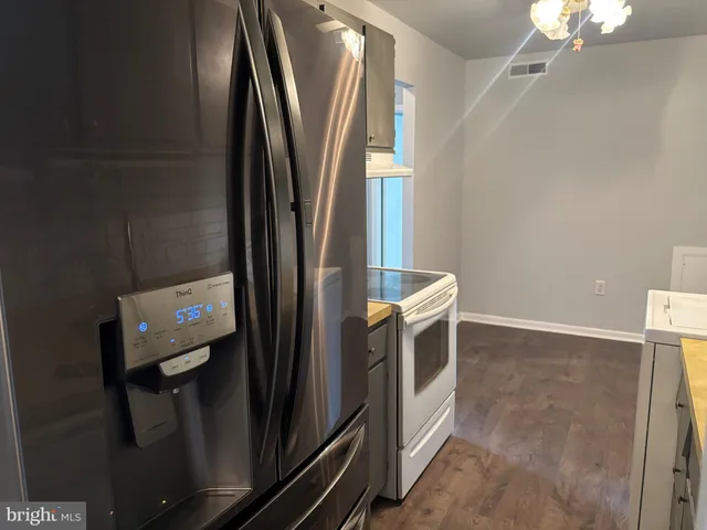 $1,450 | 9 Dover Hall, Dover, DE 19904