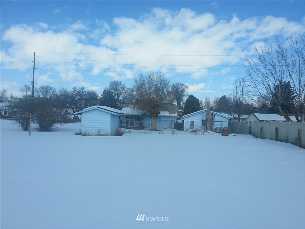 6808 Occidental Road Yakima, WA 98903 - Photo 5 of 25