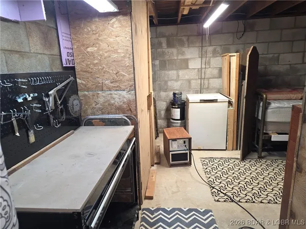 $129,900 | 12405 Northeast 1240 Pvt Road, Osceola, MO 64776