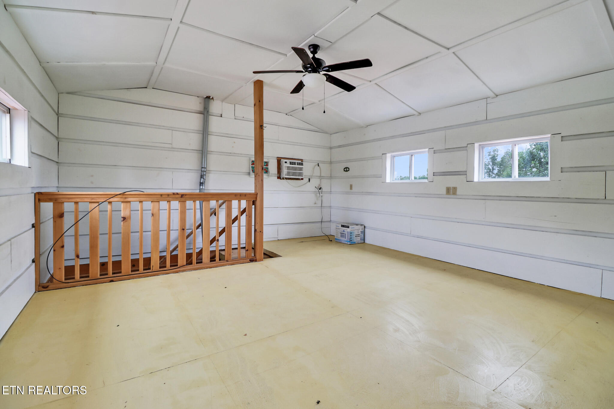 252 Carlie Lane Deer Lodge, TN 37726 - Photo 35 of 50 if1a3058-if1a3062