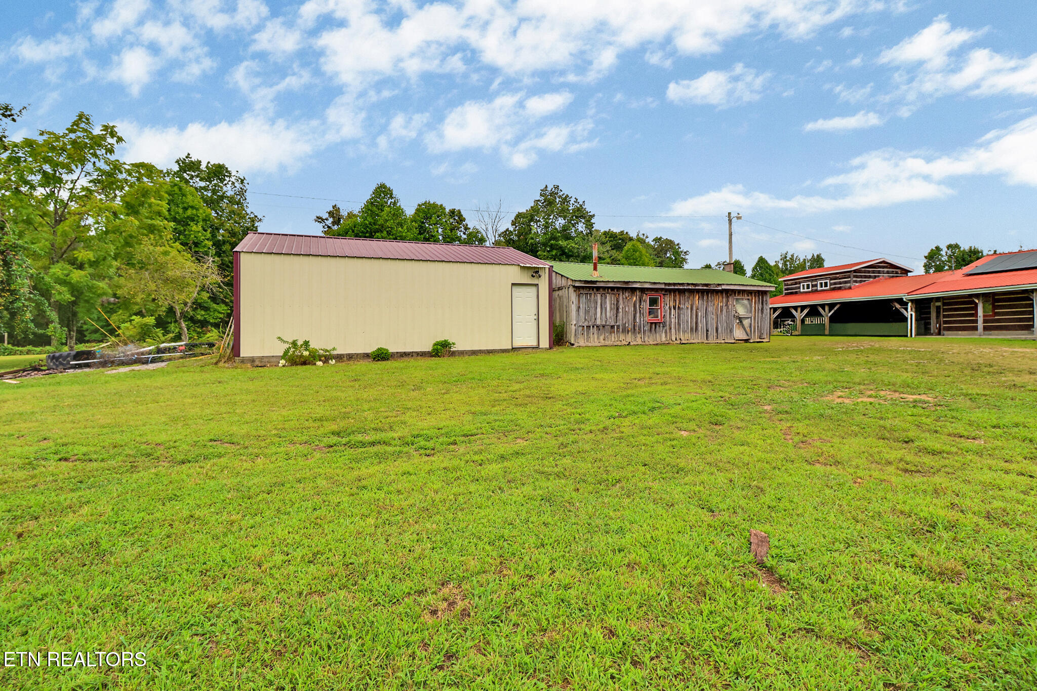 252 Carlie Lane Deer Lodge, TN 37726 - Photo 38 of 50 if1a2998-if1a3002