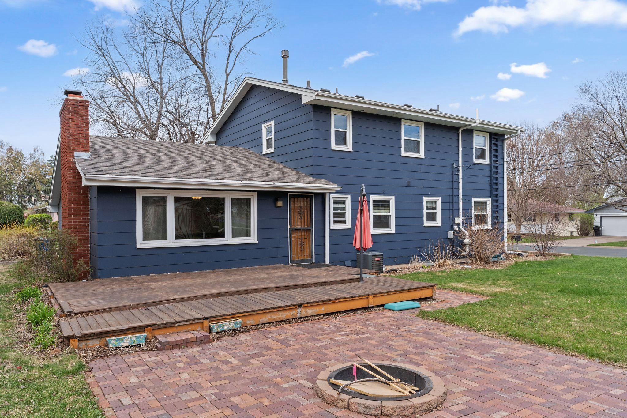 5271 Buchanan Street Northeast Fridley, MN 55421 - Photo 4 of 37
