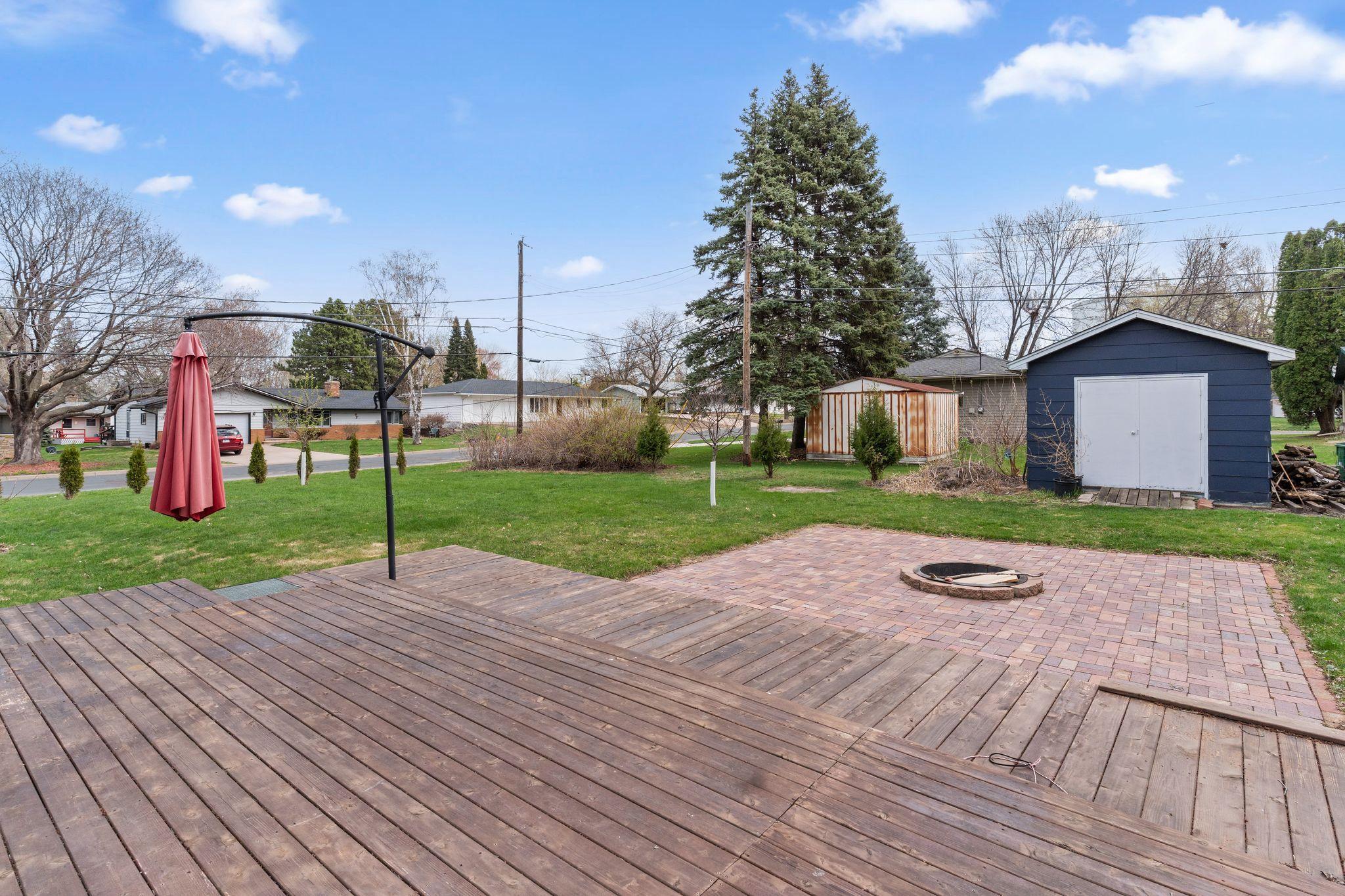 5271 Buchanan Street Northeast Fridley, MN 55421 - Photo 5 of 37
