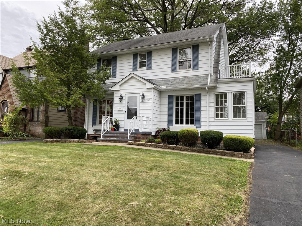 3578 Tullamore Road Cleveland, OH 44118 - Photo 3 of 32