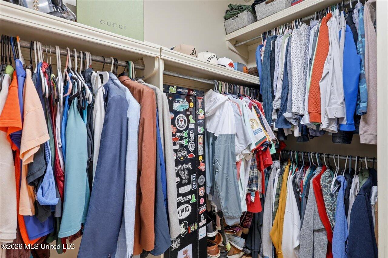 137 Baileys Ridge Circle Clinton, MS 39056 - Photo 21 of 35 23-137 Baileys Ridge Cir _ Home Tours MS