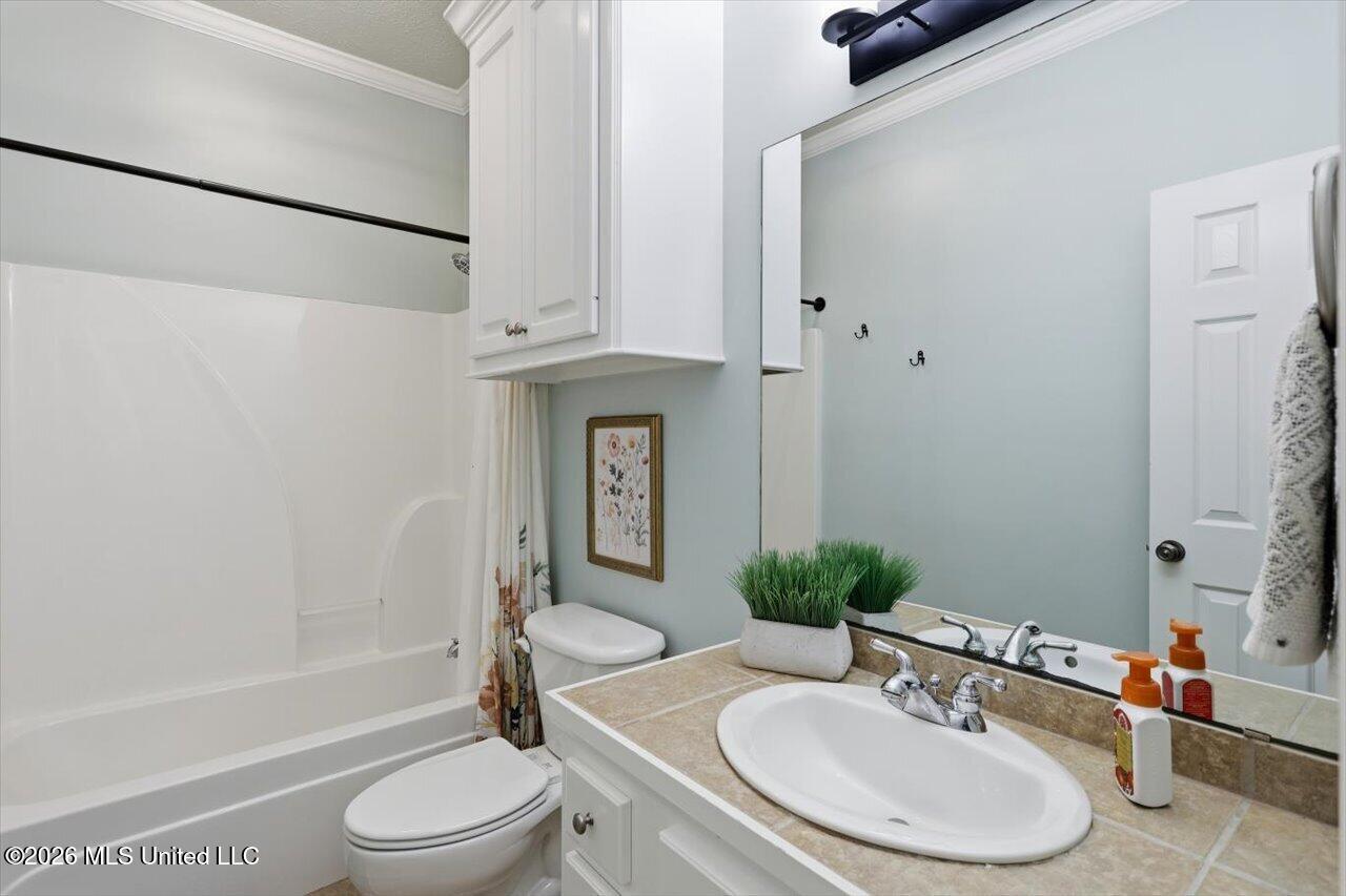 137 Baileys Ridge Circle Clinton, MS 39056 - Photo 24 of 35 26-137 Baileys Ridge Cir _ Home Tours MS