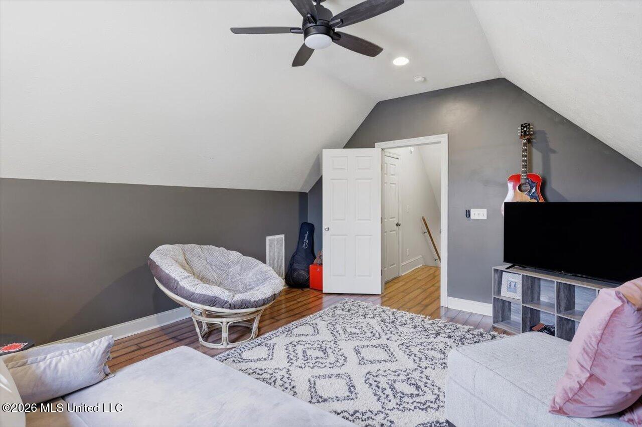 137 Baileys Ridge Circle Clinton, MS 39056 - Photo 27 of 35 29-137 Baileys Ridge Cir _ Home Tours MS