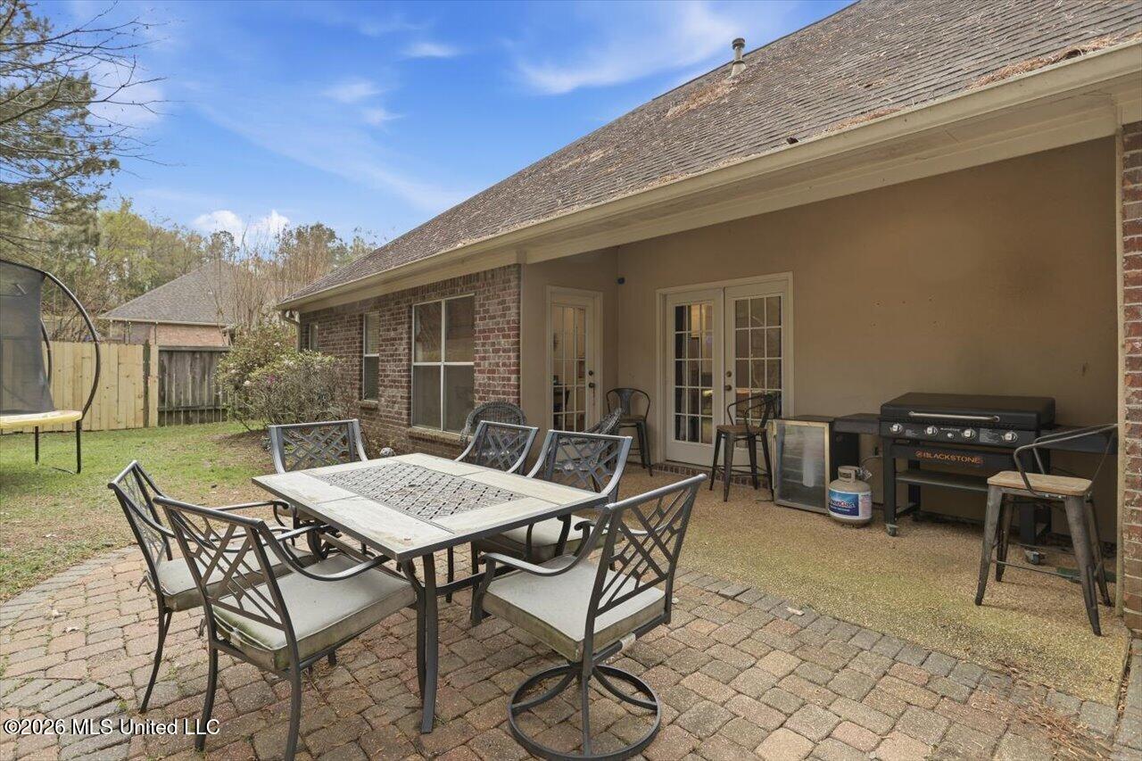 137 Baileys Ridge Circle Clinton, MS 39056 - Photo 32 of 35 32-137 Baileys Ridge Cir _ Home Tours MS