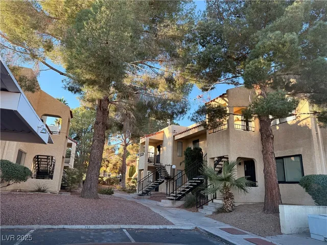 $1,400 | 601 Cabrillo Circle, Unit 211, Henderson, NV 89015