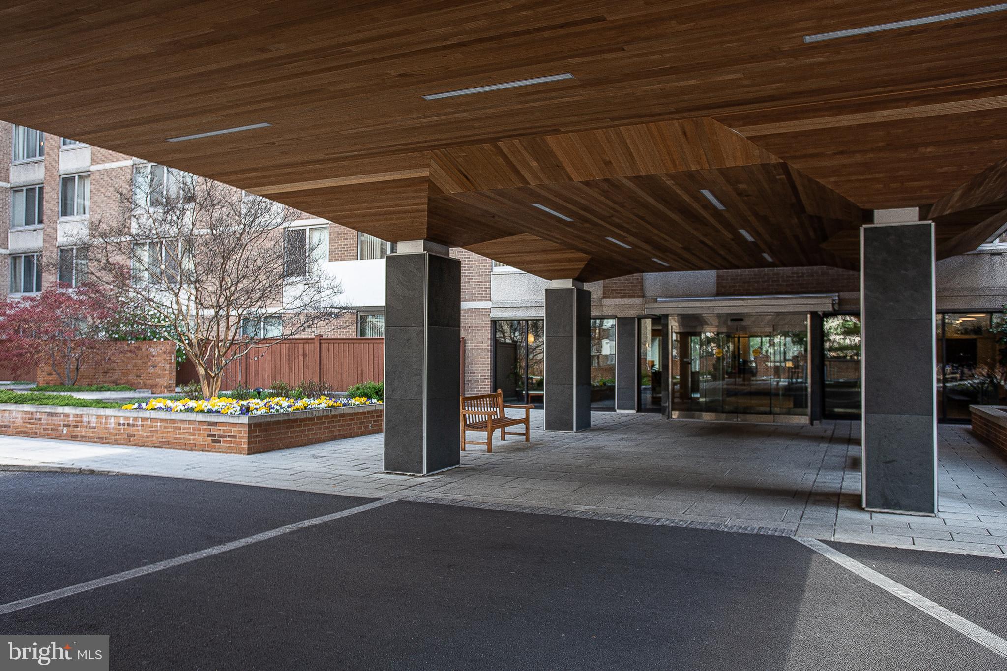 2939 Van Ness Street Northwest, Unit 224 Washington, DC 20008 - Photo 35 of 43 Gracious porte-cochere to welcome your guests