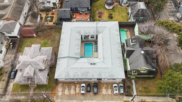 $1,250 | 311 Hawthorne Street, Unit 16, Houston, TX 77006