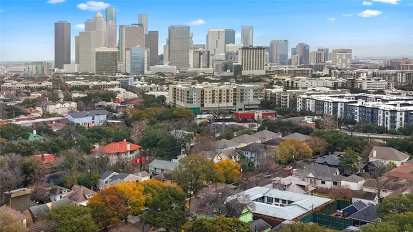 $1,250 | 311 Hawthorne Street, Unit 16, Houston, TX 77006