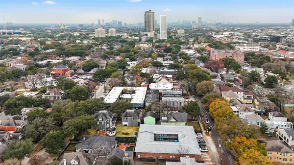 $1,250 | 311 Hawthorne Street, Unit 16, Houston, TX 77006