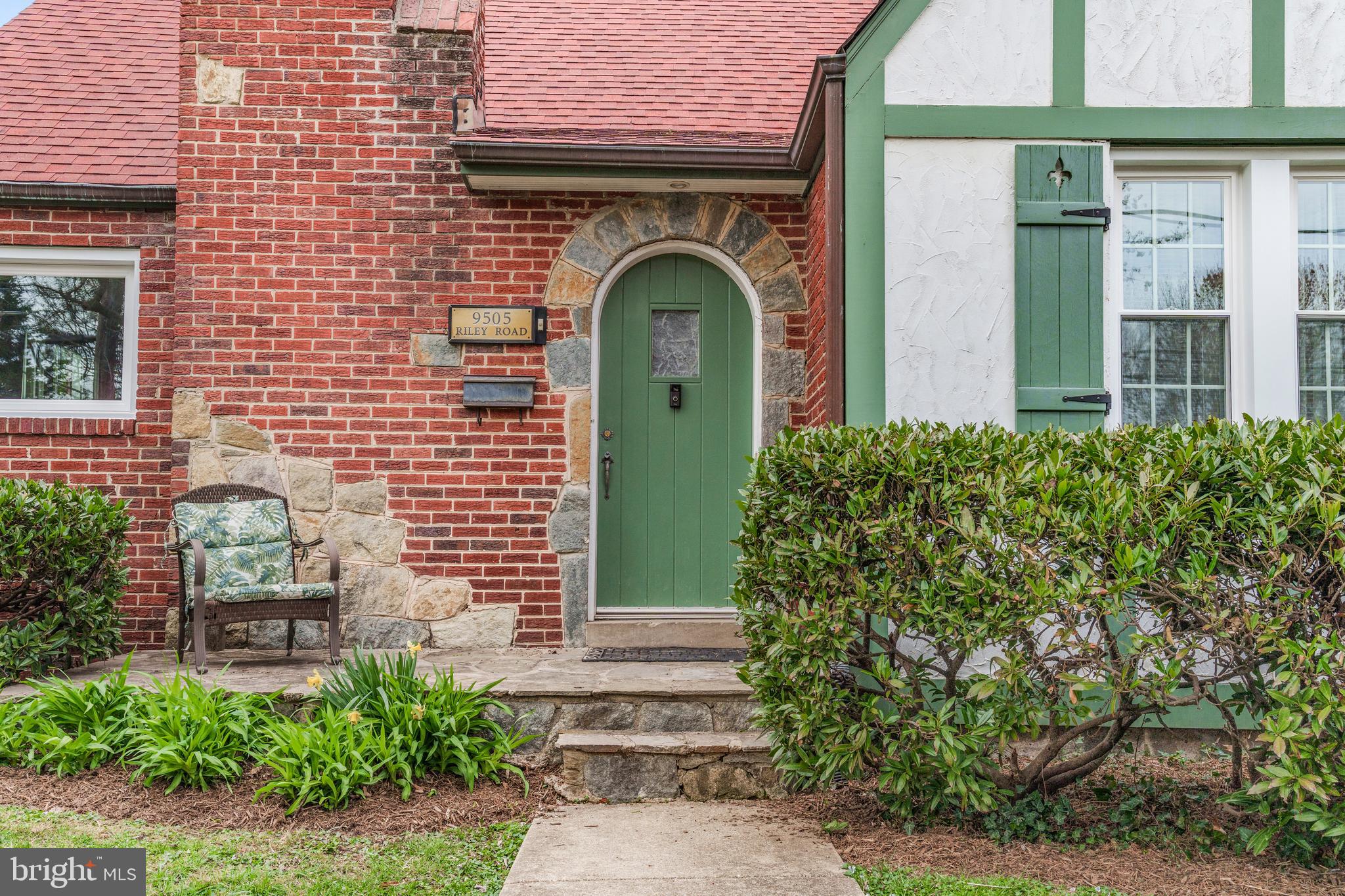 9505 Riley Road Silver Spring, MD 20910 - Photo 6 of 41 a front view of a house with garden