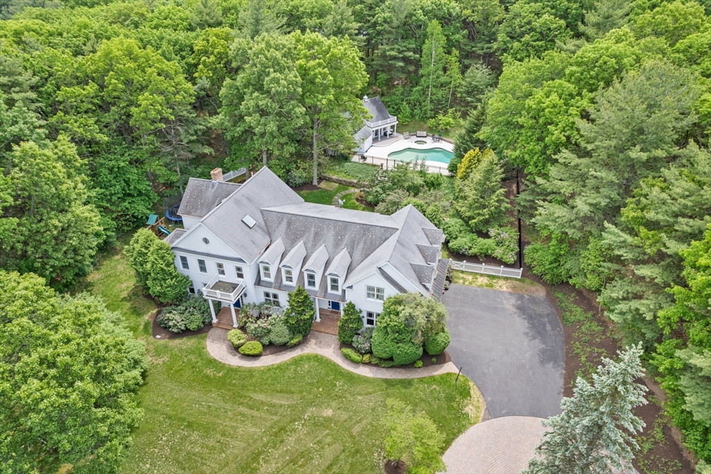 26 Woodridge Road Dover, MA 02030 - Photo 2 of 30