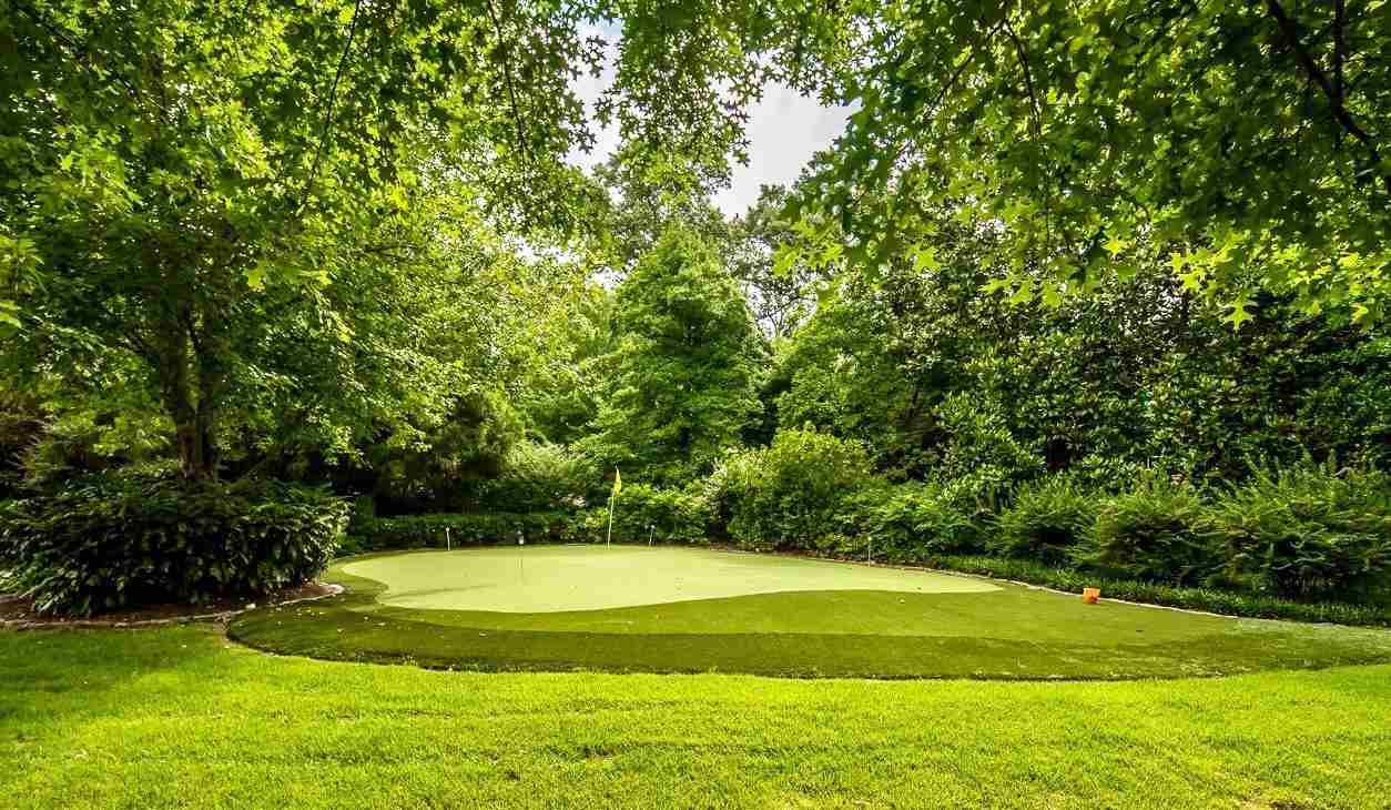 4315 Tuckahoe Road Memphis, TN 38117 - Photo 23 of 25 a view of a swimming pool with a yard