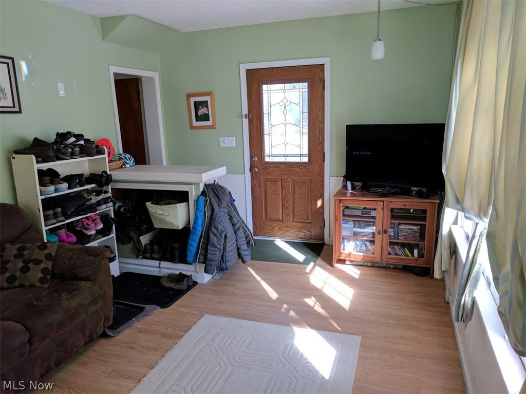 4651 Anderson Road Cleveland, OH 44121 - Photo 13 of 29