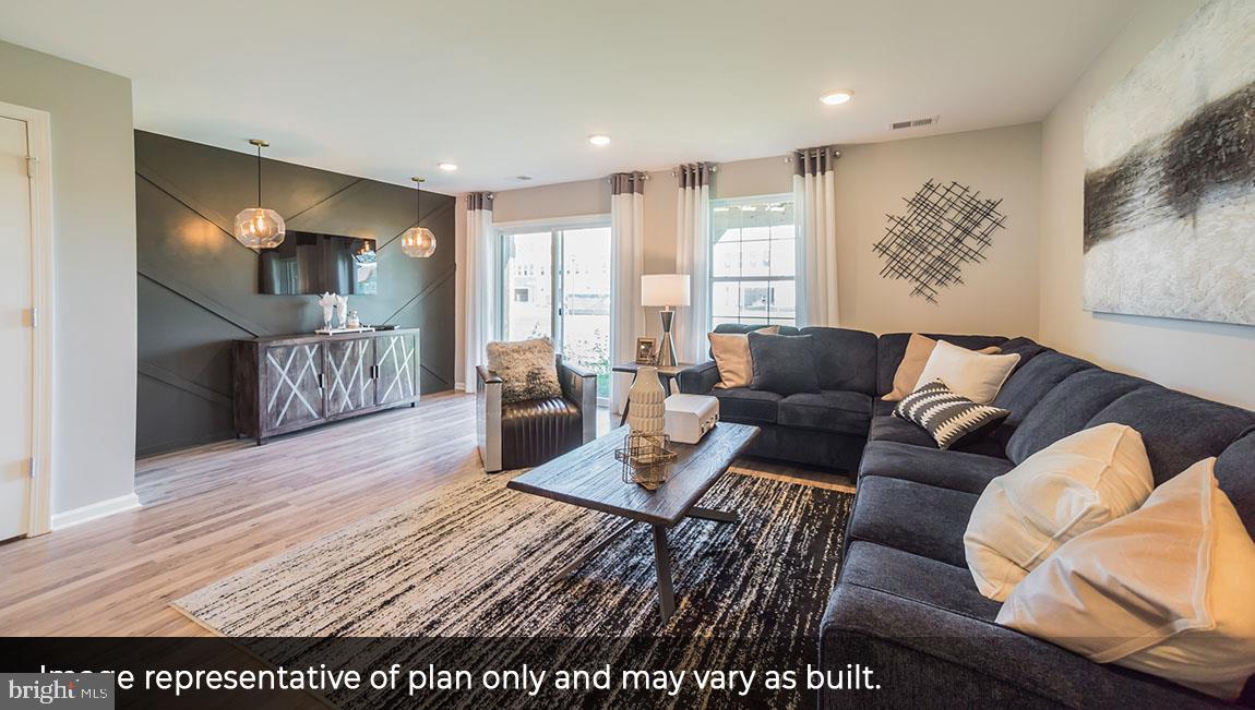 10 Rome Way Mount Laurel, NJ 08054 - Photo 4 of 38 Gallery Image 4